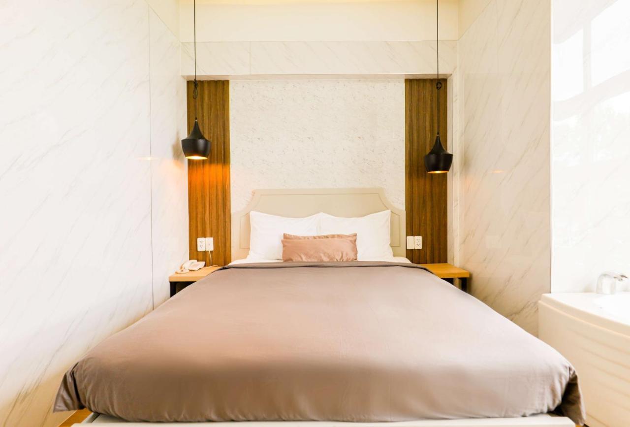 La Hotel Q10 Ho Şi Min Dış mekan fotoğraf