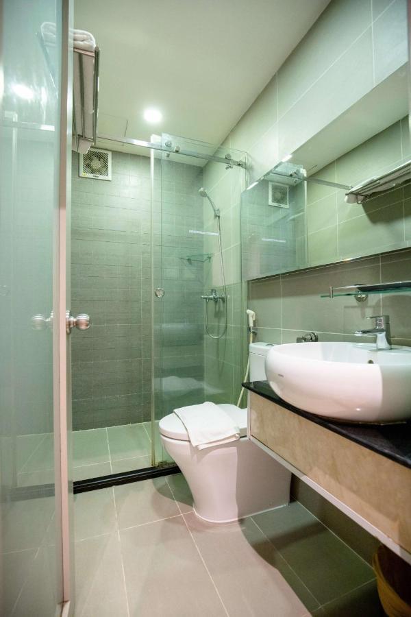 La Hotel Q10 Ho Şi Min Dış mekan fotoğraf